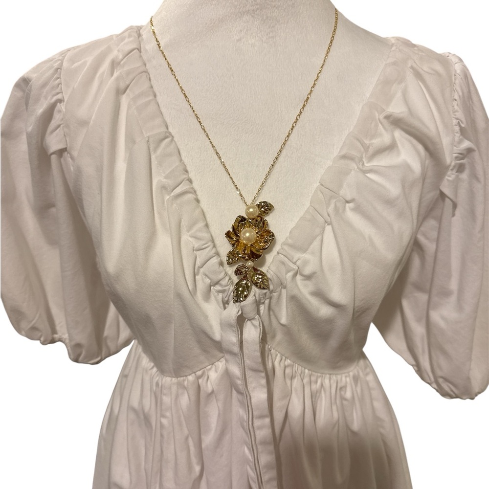 Kate Spade Lavish Blooms faux pearl Floral Necklace